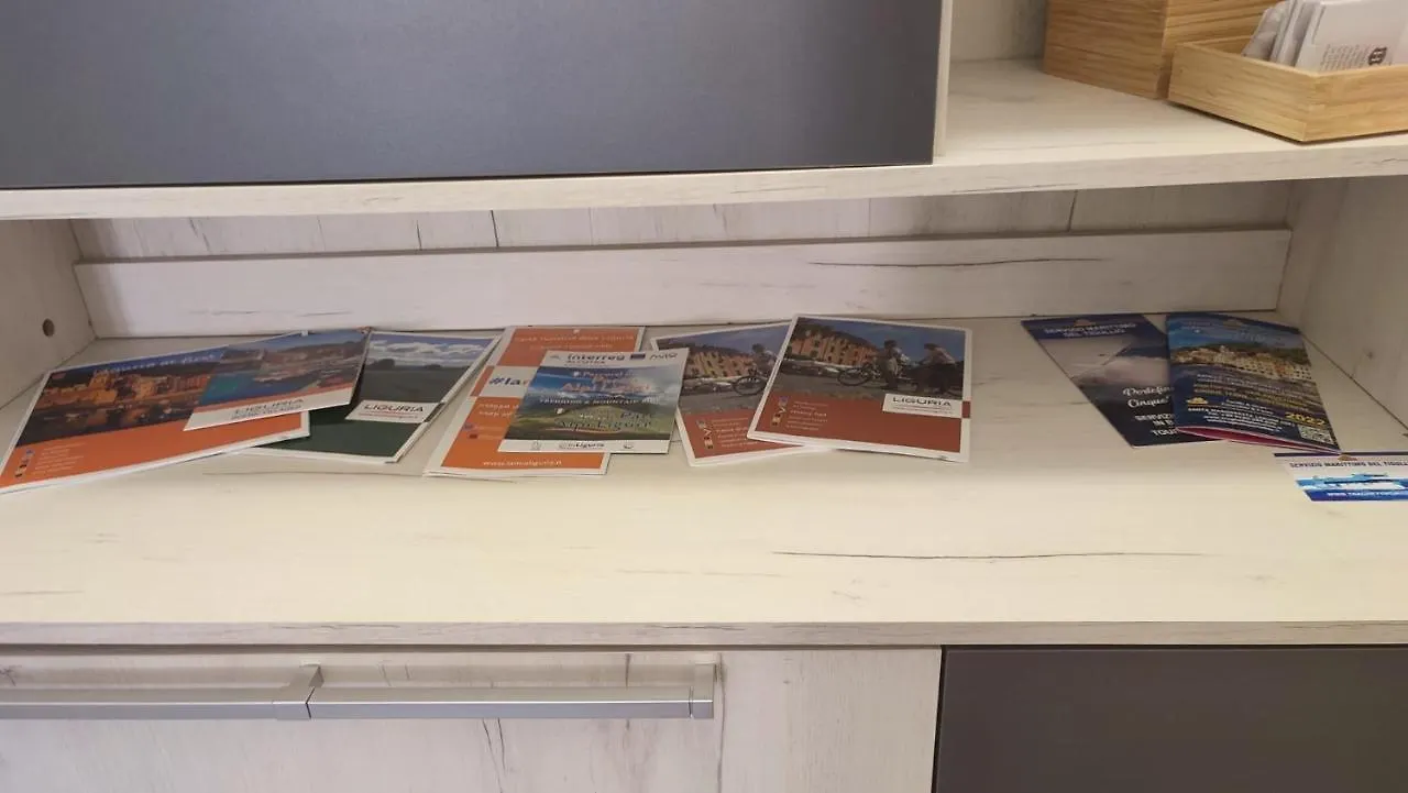 Leo Holiday Homes Deiva Marina Appartamento
