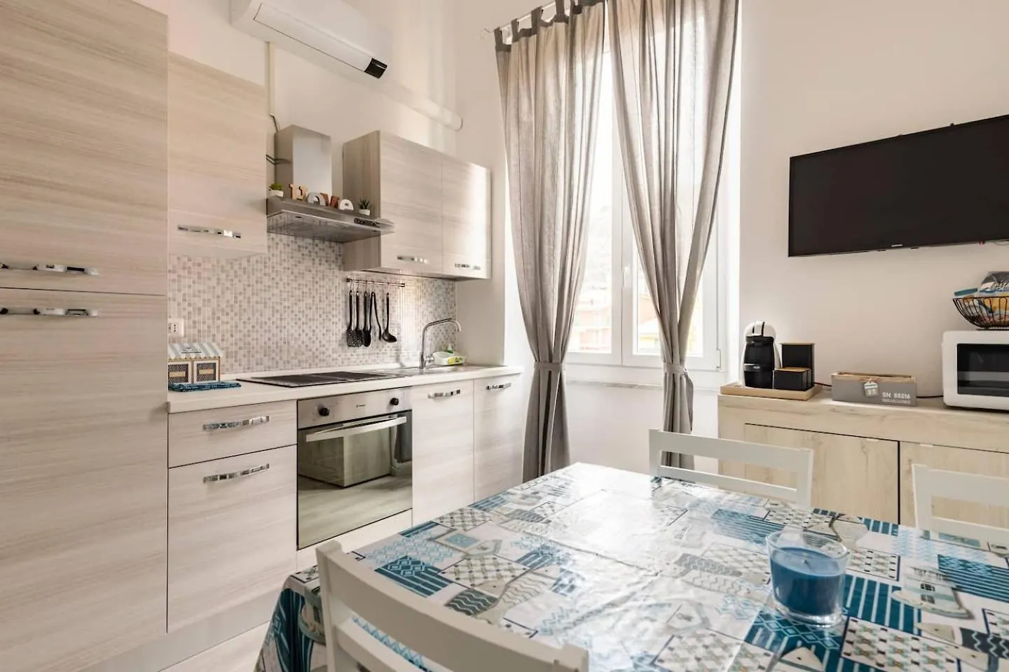 Leo Holiday Homes Deiva Marina