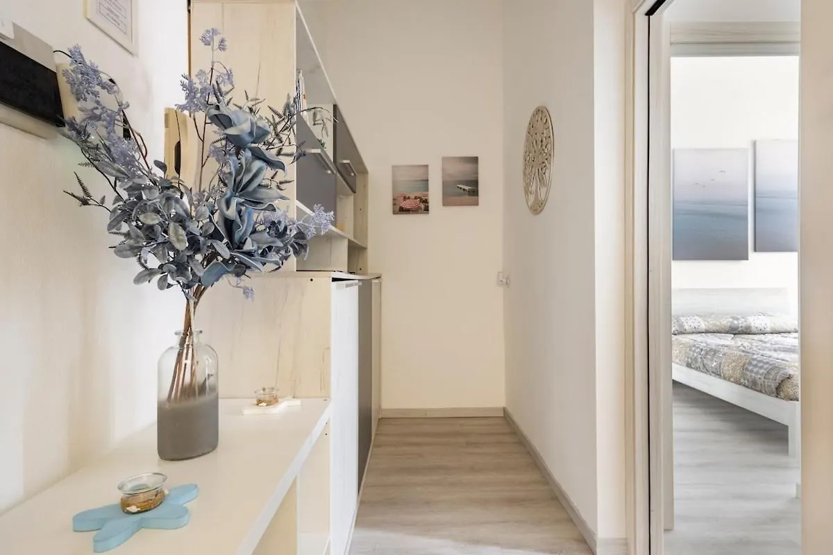 Leo Holiday Homes Deiva Marina 0*,