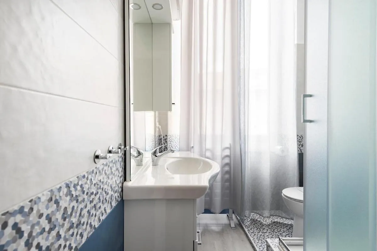 Leo Holiday Homes Deiva Marina Italy